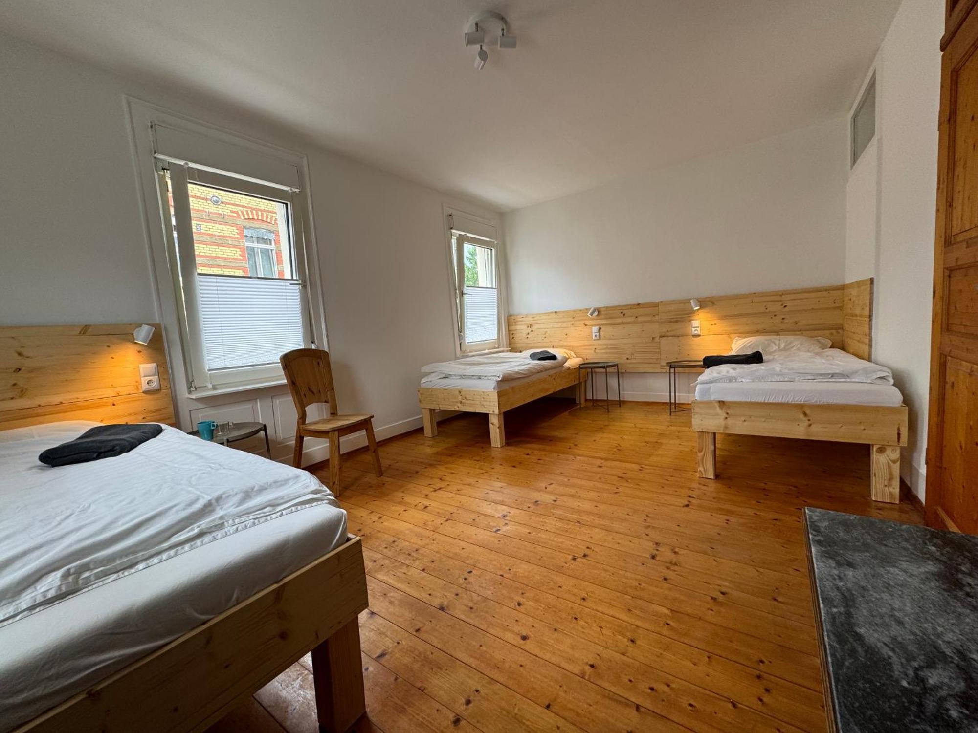 90Qm 4-Zimmer-Wohnung - Apartment Friedrichstrasse Vaihingen an der Enz Esterno foto